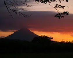 Arenal Atardecer