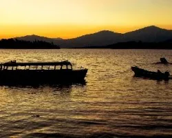 Atardecer en el lago de pátzcuaro.