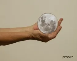 Les regalo la luna!