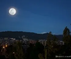 Luna hoy, fusión hdr