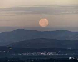 Puesta de la luna