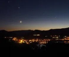 La luna alineada con jupiter y venus 19-06-2015