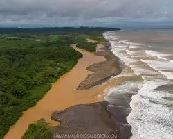 Desembocadura río turrubares